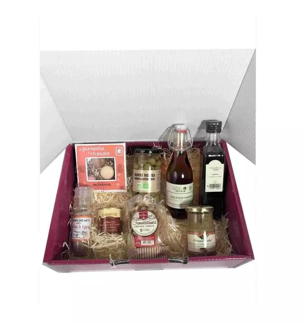 Artful Pure Passion Bouquet of Red N Pink Roses