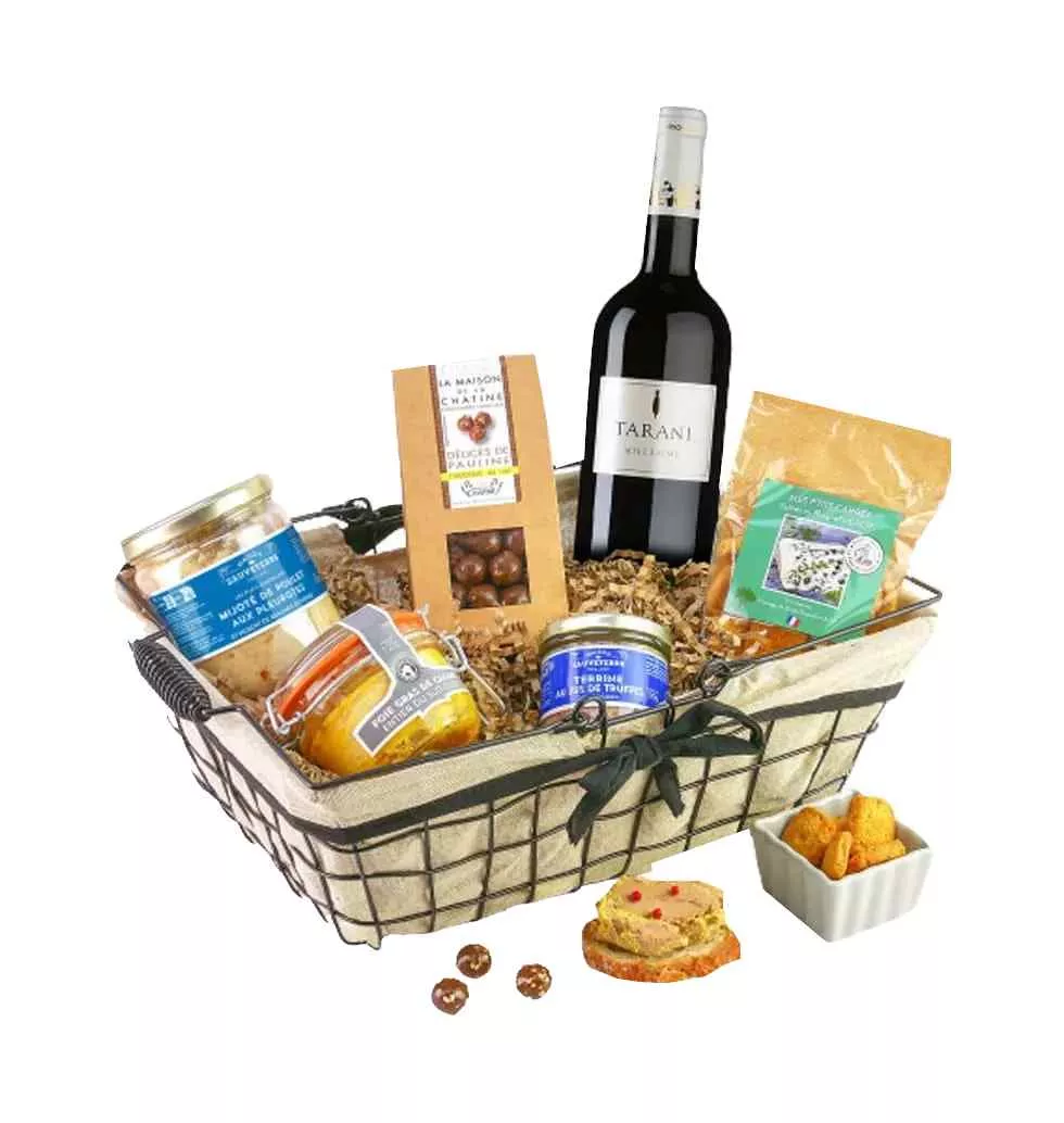 Decorative Picnic Basket