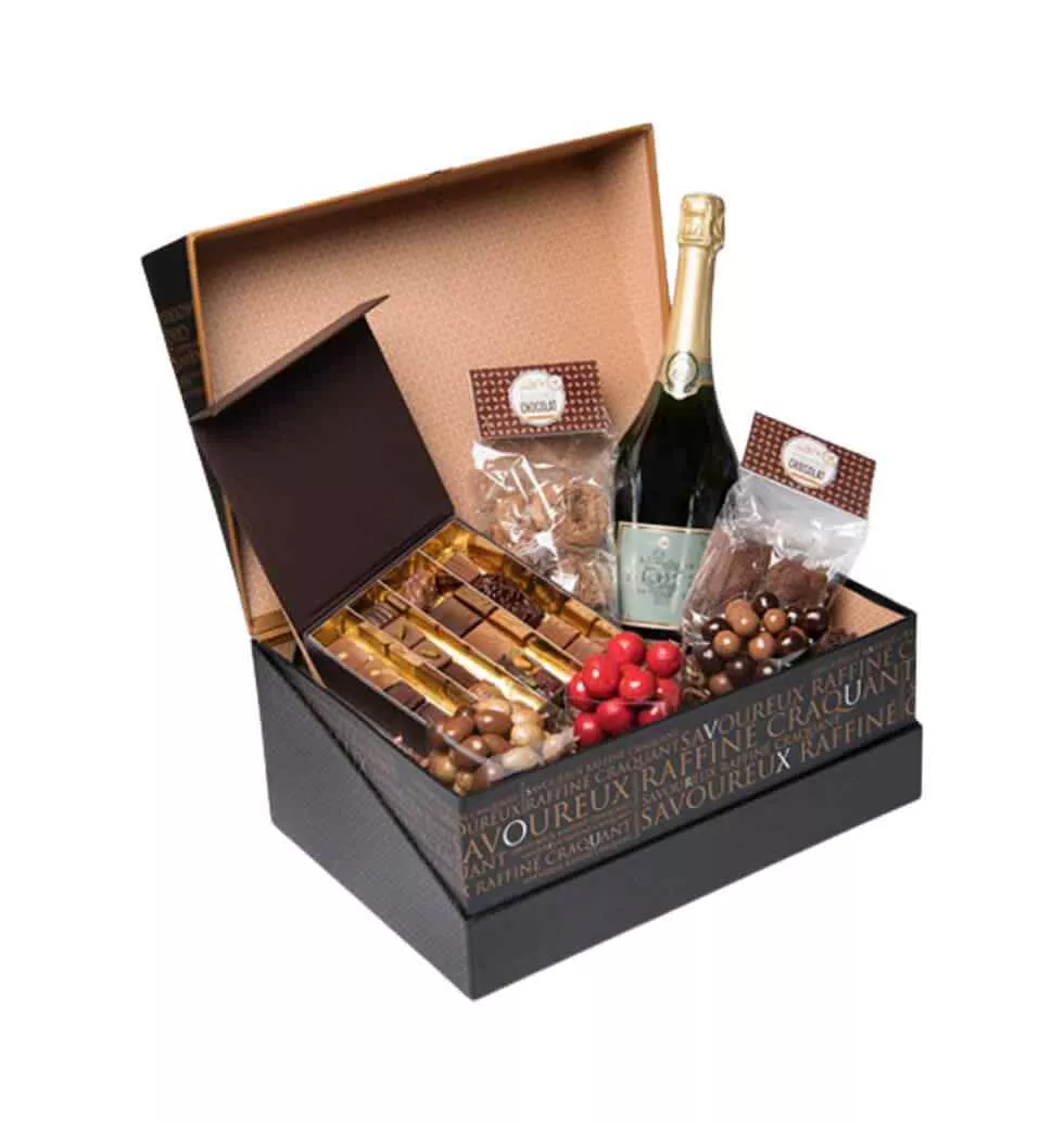 Luxurious Gourmet Hamper for Magnificent Evening